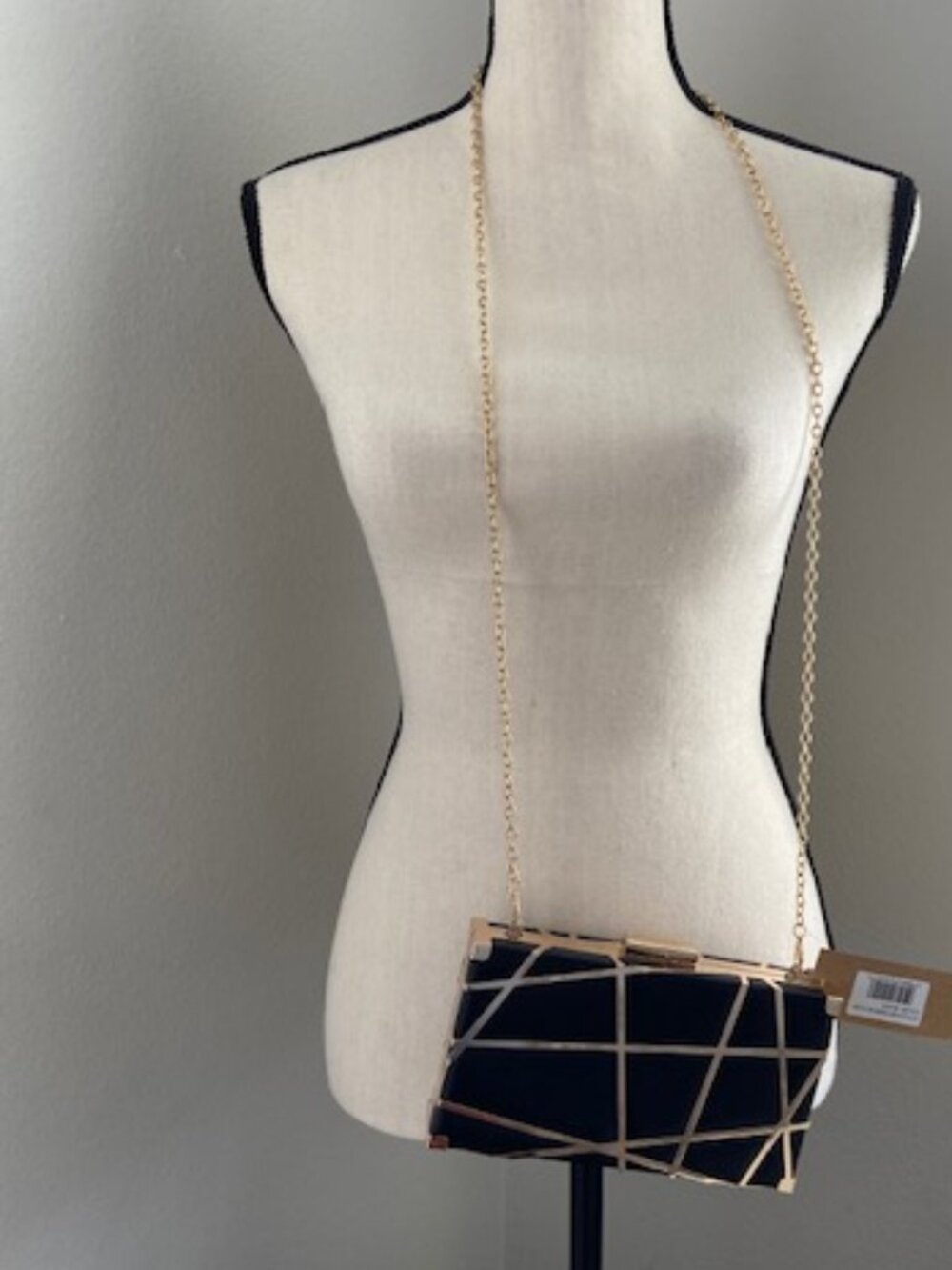 Pretty Black & Gold Evening Bag - Picture 5 of 5